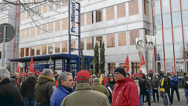 Kämpfen für betriebliche Mitbestimmung: Warnstreik der IG Metall im Jahr 2023 bei Prominent in Heidelberg. Foto: IG Metall